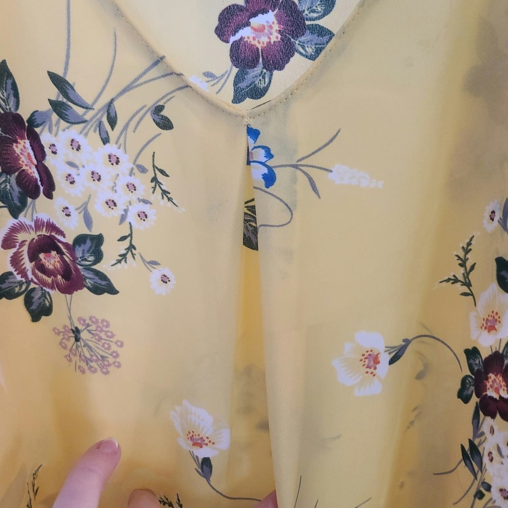 Lush Lightweight Floral Layering Spaghetti Tank Top Blouse - Picture 2 of 5